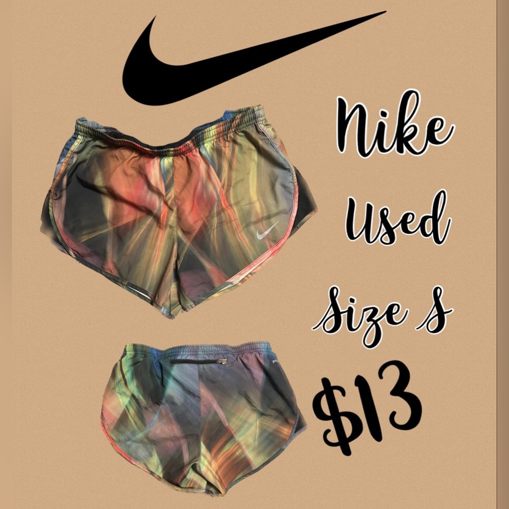 Woman’s Nike shorts size small